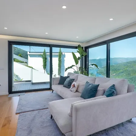 Feriehus Geres Paradise - Serenity *